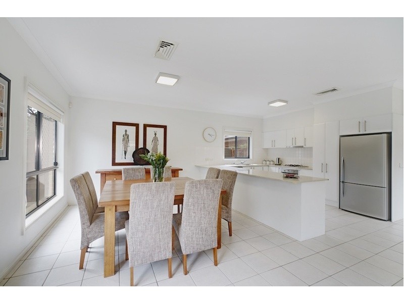 13 Lamond Common, Camden Park NSW 2570