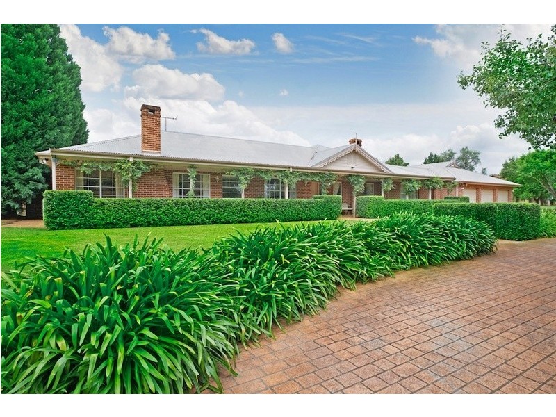 176 Macquarie Grove Road, Kirkham NSW 2570