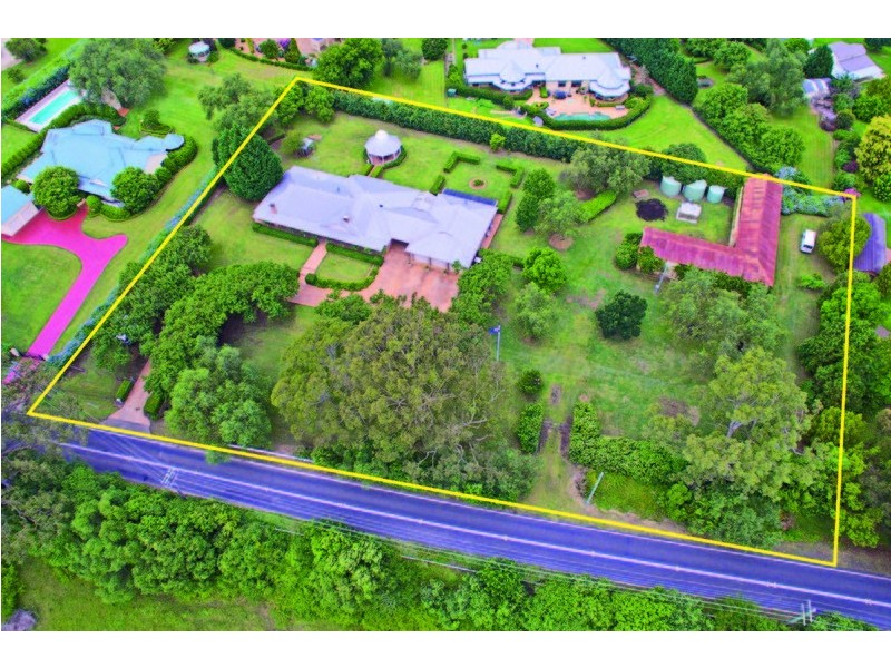 176 Macquarie Grove Road, Kirkham NSW 2570