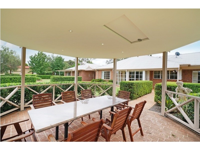 176 Macquarie Grove Road, Kirkham NSW 2570