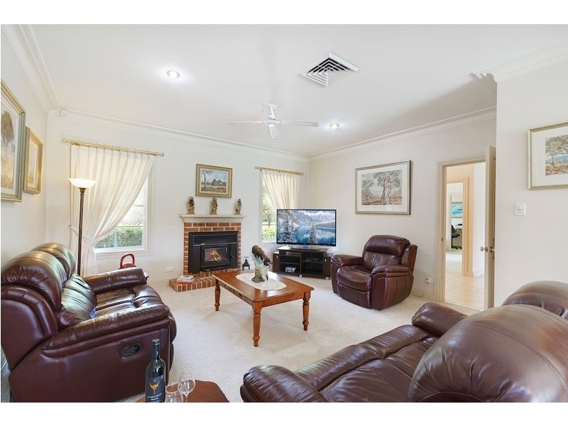 176 Macquarie Grove Road, Kirkham NSW 2570