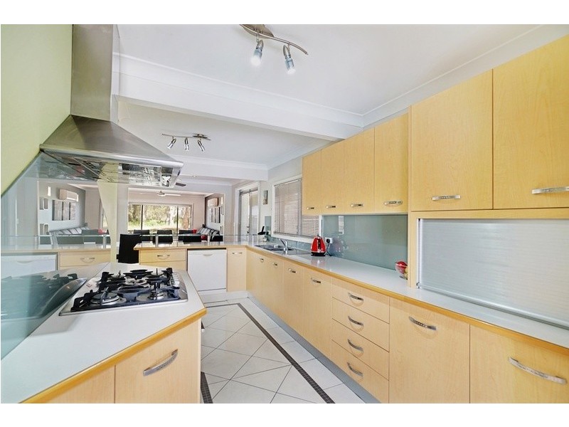 327 Remembrance Drive, Camden Park NSW 2570