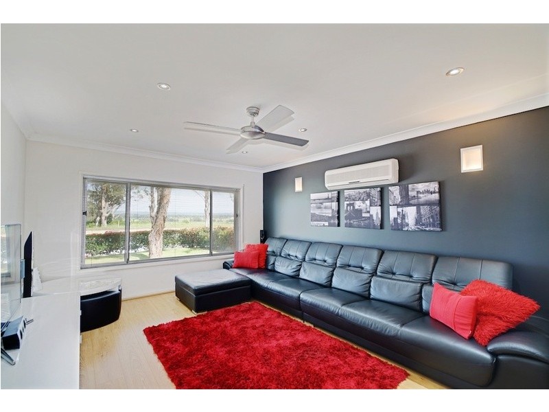 327 Remembrance Drive, Camden Park NSW 2570