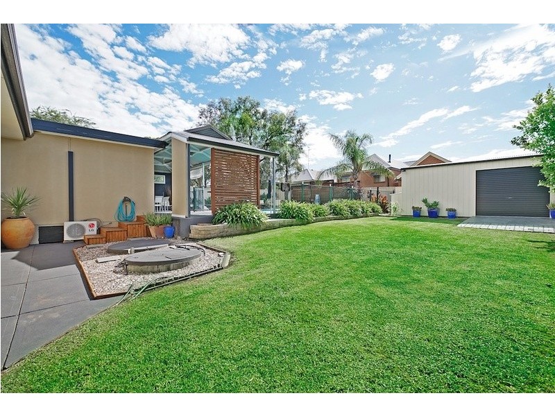 327 Remembrance Drive, Camden Park NSW 2570