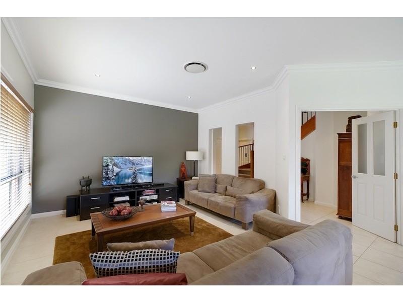 6 Wilmott Court, Camden Park NSW 2570