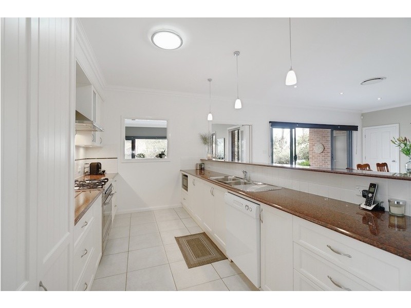 6 Wilmott Court, Camden Park NSW 2570