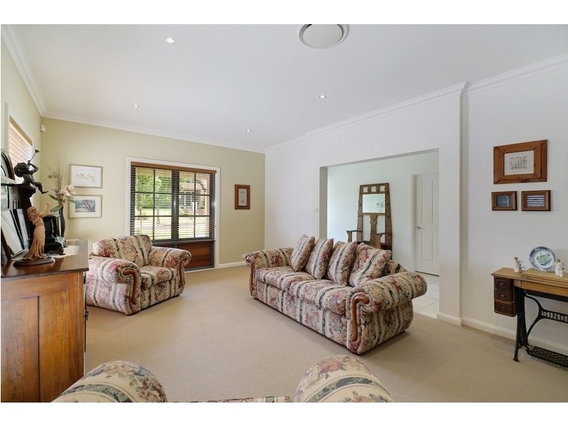 6 Wilmott Court, Camden Park NSW 2570