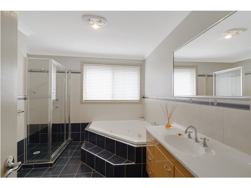 9 Tobin Avenue, Camden Park NSW 2570