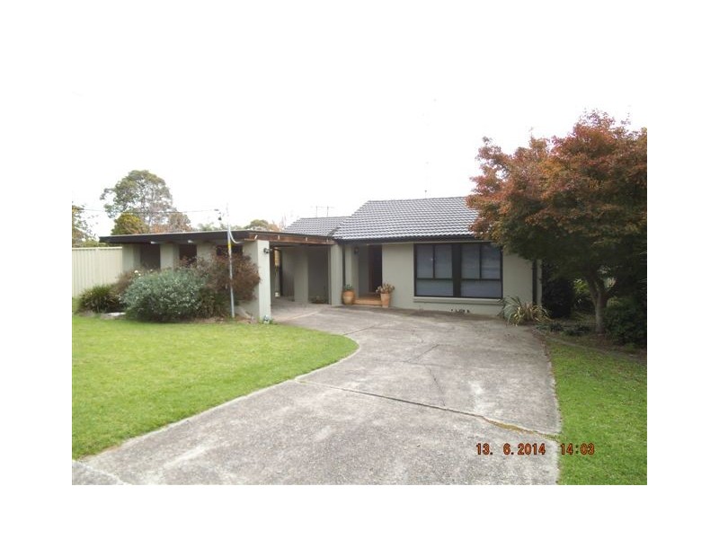 8 King Road, Camden South NSW 2570