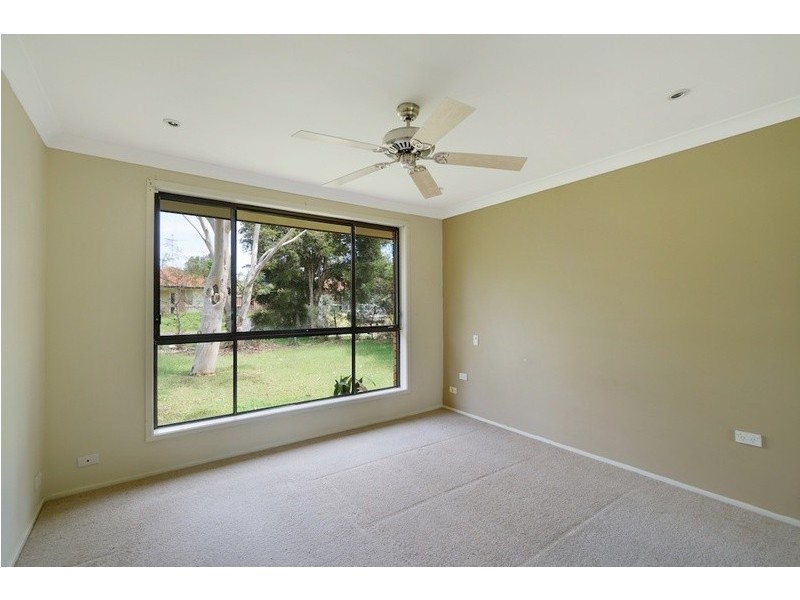 14 Farrendon Place, Mount Annan NSW 2567