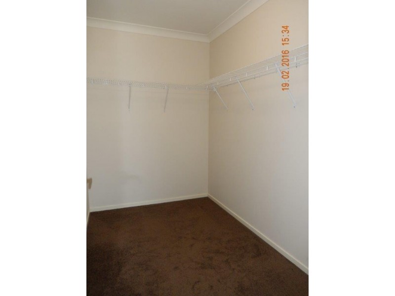 33 Brennan Road, Elderslie NSW 2570