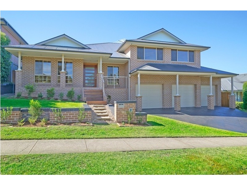 98 MacArthur Circuit, Camden Park NSW 2570