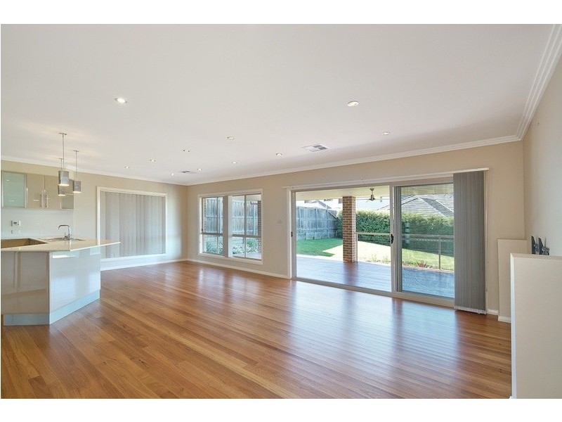 98 MacArthur Circuit, Camden Park NSW 2570