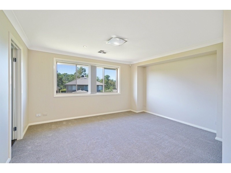 98 MacArthur Circuit, Camden Park NSW 2570