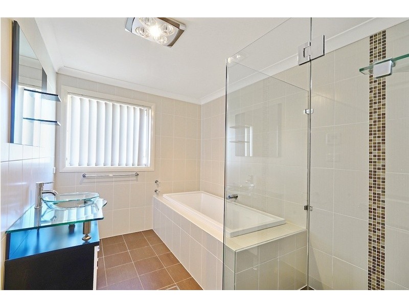 98 MacArthur Circuit, Camden Park NSW 2570
