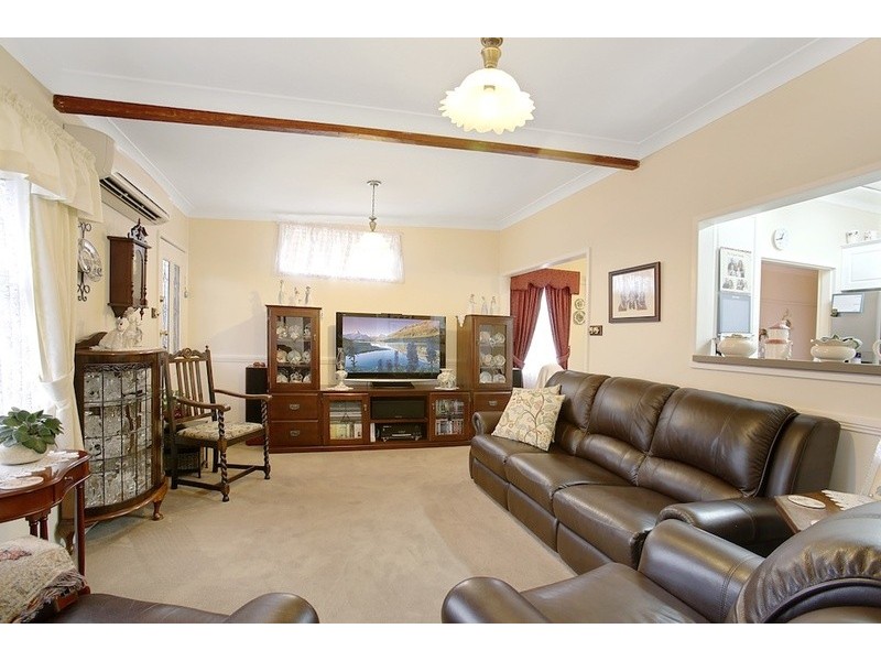 7 Grandview Drive, Campbelltown NSW 2560