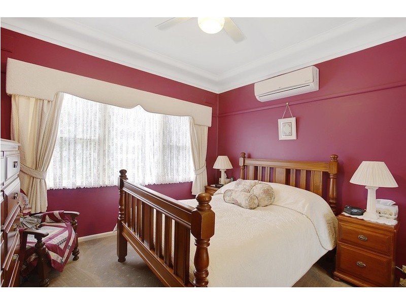 7 Grandview Drive, Campbelltown NSW 2560