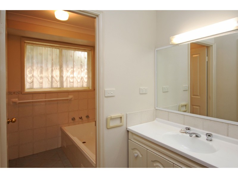 4 Cornuta Close, Narellan Vale NSW 2567