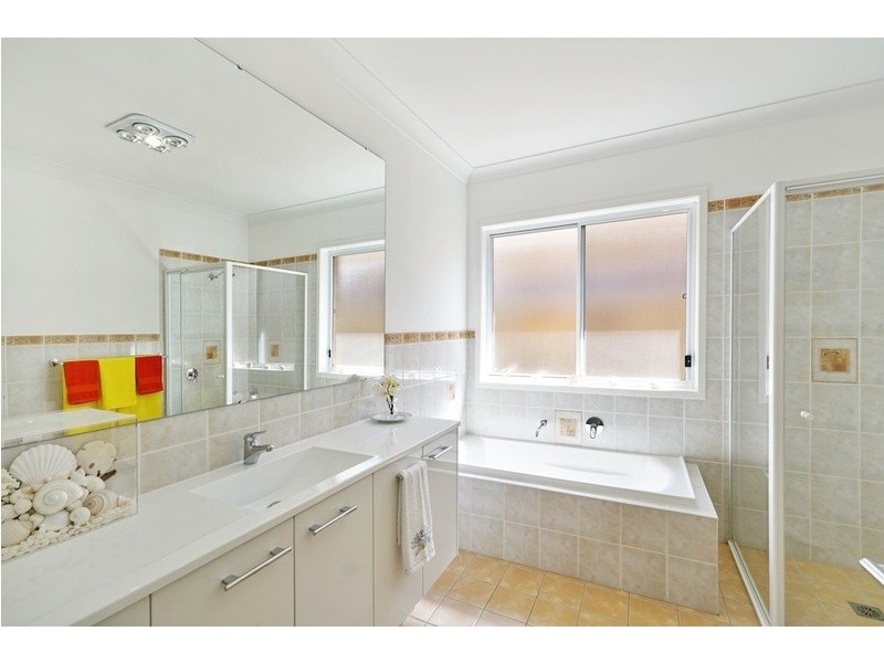 13 Maclean Lane, Camden Park NSW 2570