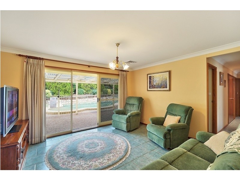 6 Sickles Drive, Grasmere NSW 2570