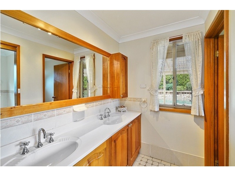 6 Sickles Drive, Grasmere NSW 2570