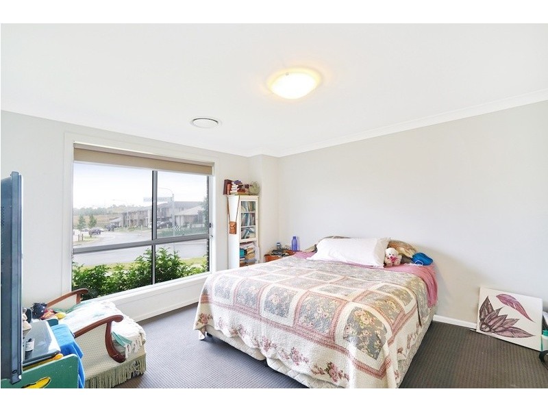12 Village Court, Gregory Hills NSW 2557