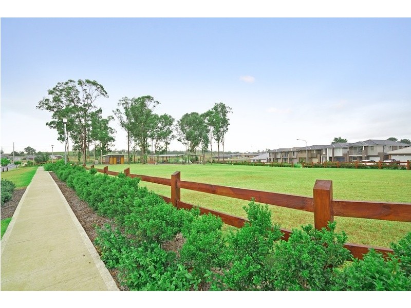 12 Village Court, Gregory Hills NSW 2557