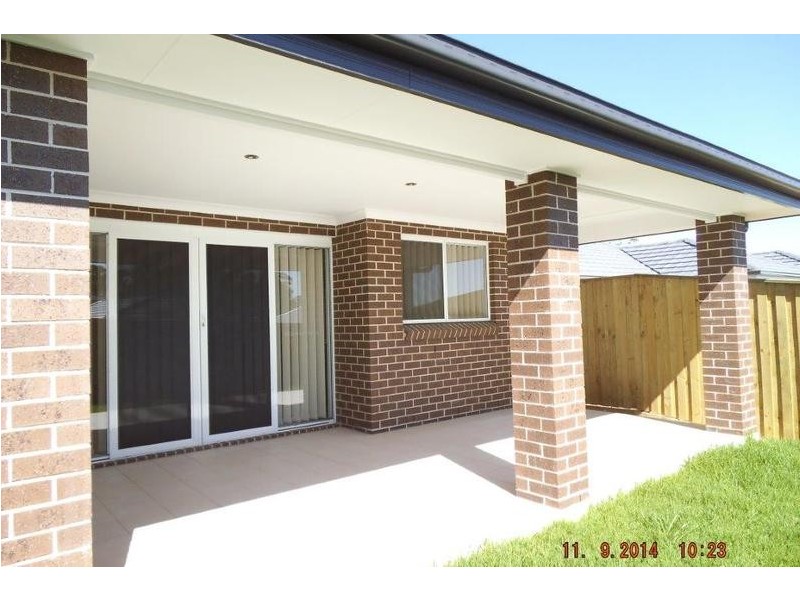 8 Vicary Avenue, Elderslie NSW 2570