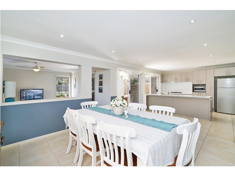 74 Greenfield Crescent, Elderslie NSW 2570