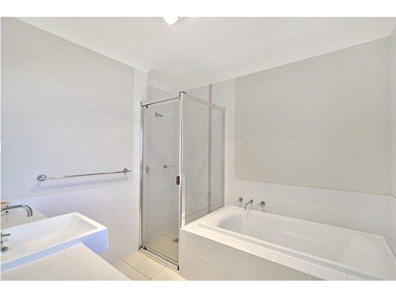74 Greenfield Crescent, Elderslie NSW 2570