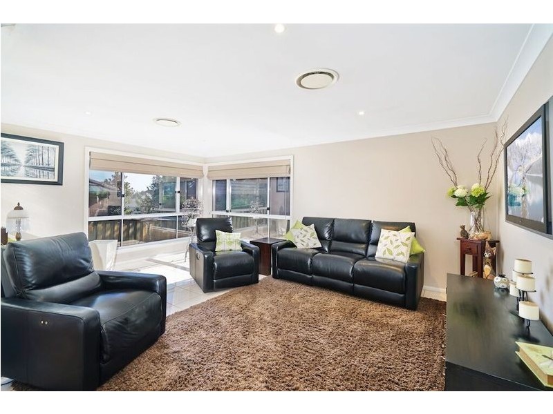 15 Grimes Avenue, Elderslie NSW 2570