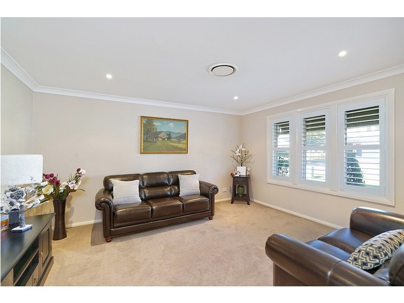 15 Grimes Avenue, Elderslie NSW 2570