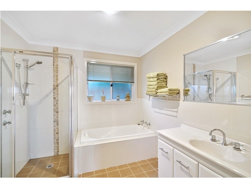 15 Grimes Avenue, Elderslie NSW 2570