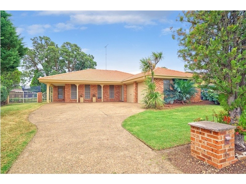 6 Huthnance Place, Camden South NSW 2570