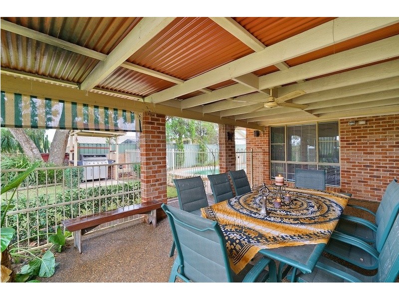 6 Huthnance Place, Camden South NSW 2570