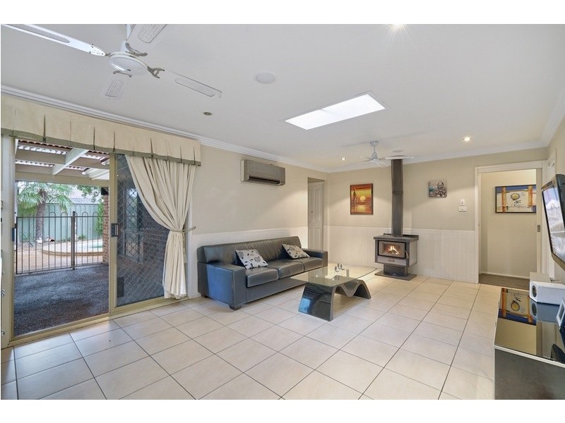 6 Huthnance Place, Camden South NSW 2570