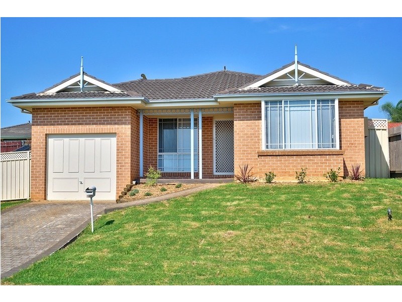 6 Topper Place, Englorie Park NSW 2560