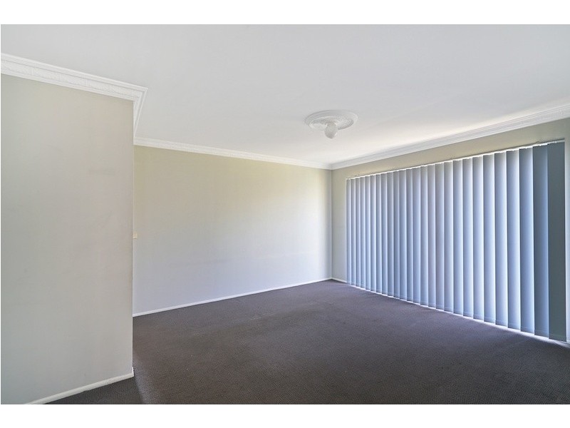 6 Topper Place, Englorie Park NSW 2560