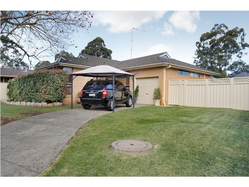 4 Cowper Drive, Camden South NSW 2570