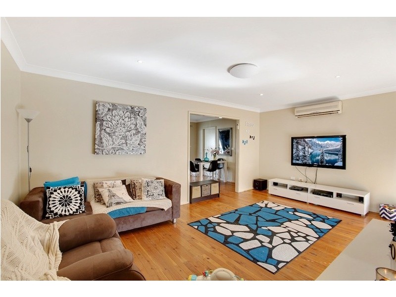 4 Cowper Drive, Camden South NSW 2570