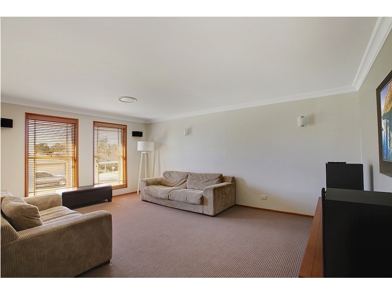 9 Chapman Circuit, Currans Hill NSW 2567