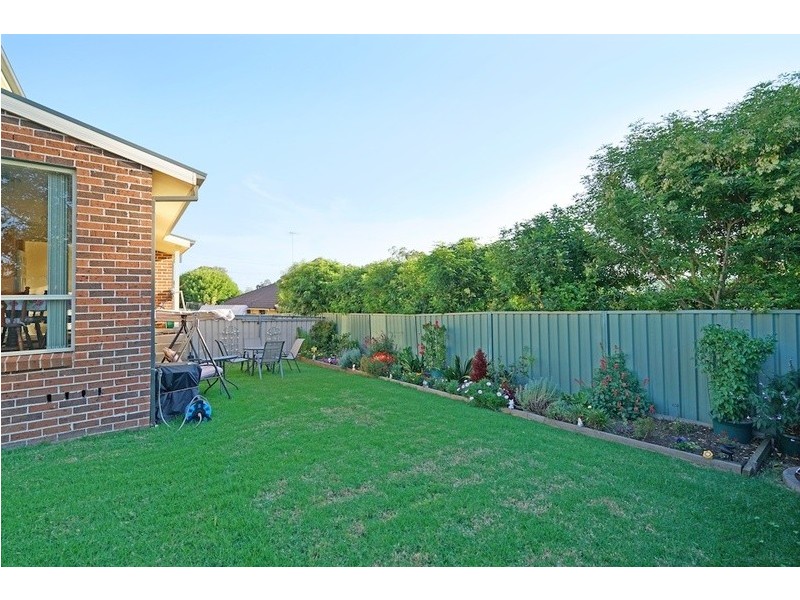 4/1a McIntosh Street, The Oaks NSW 2570