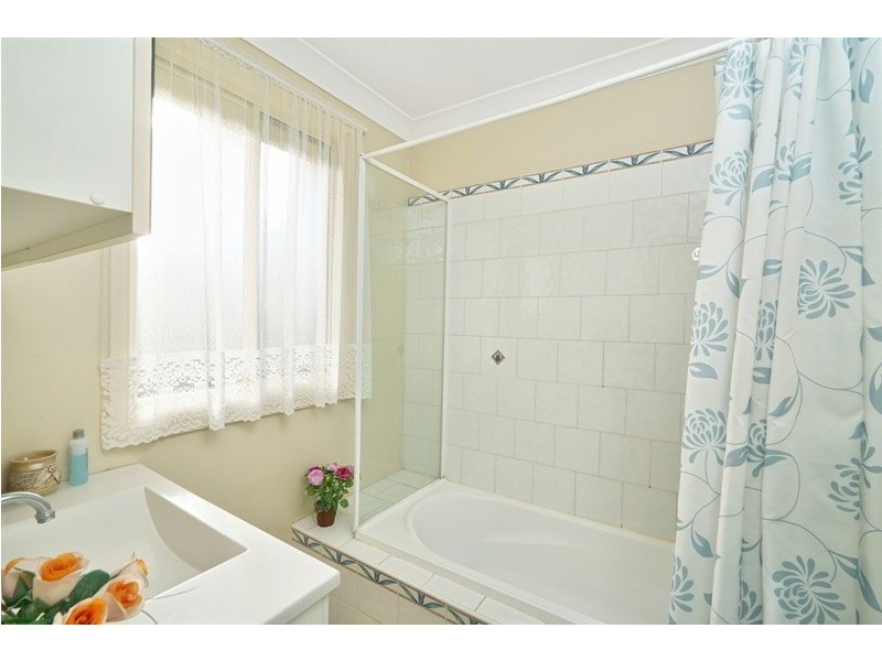 4/1a McIntosh Street, The Oaks NSW 2570