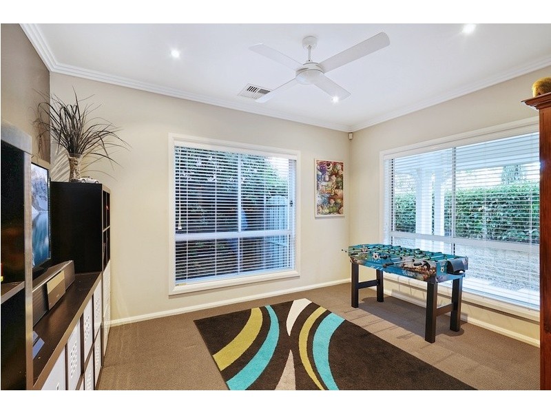 13 Warner Street, Camden Park NSW 2570