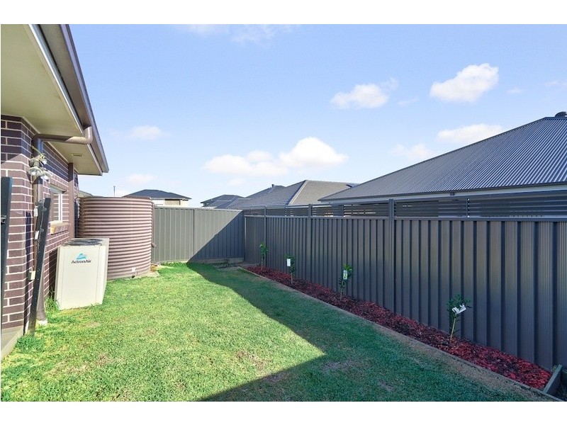 7 Butler Street, Gregory Hills NSW 2557