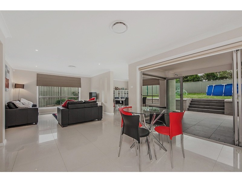 6 Mary Street, The Oaks NSW 2570