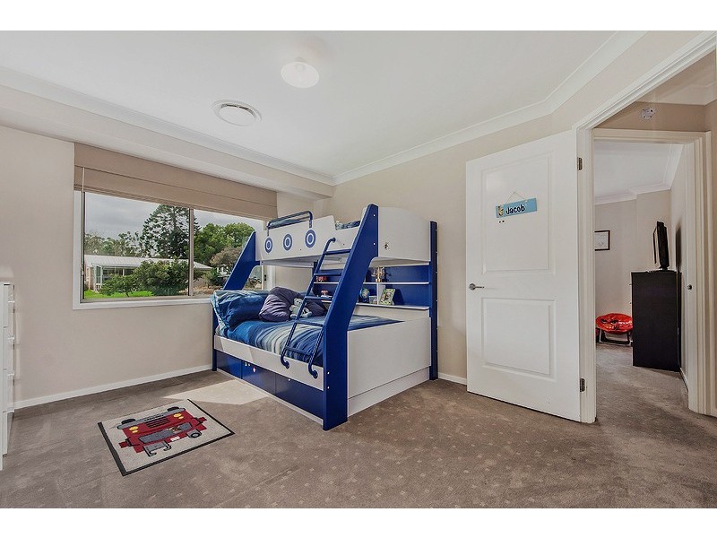 6 Mary Street, The Oaks NSW 2570