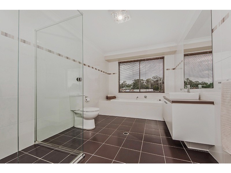 6 Mary Street, The Oaks NSW 2570