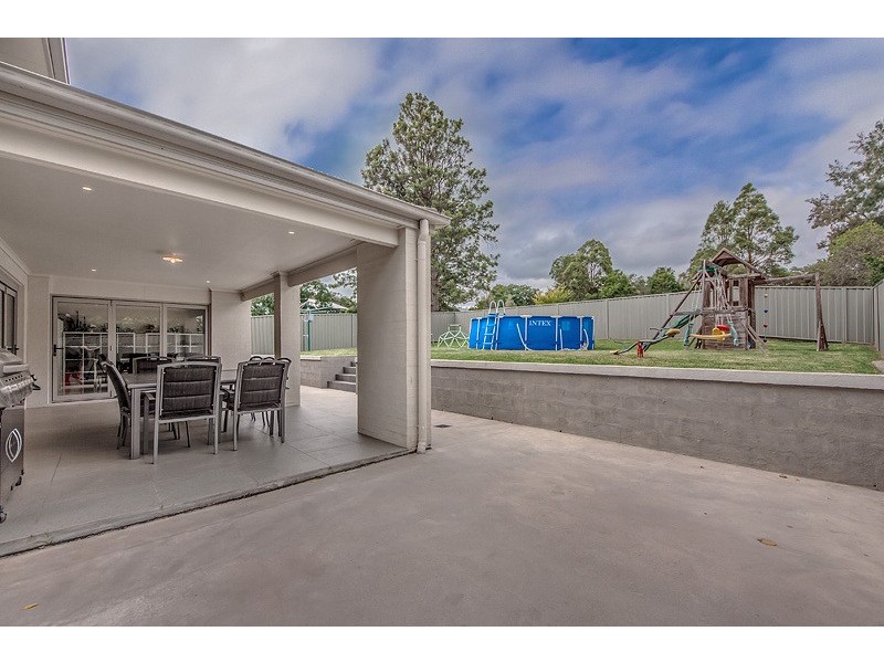 6 Mary Street, The Oaks NSW 2570