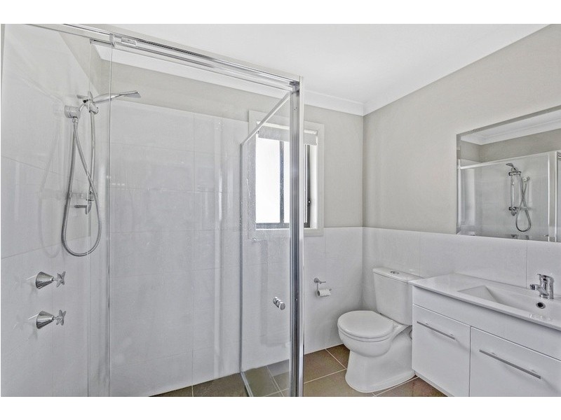 4 Sylvester Lane, Gregory Hills NSW 2557